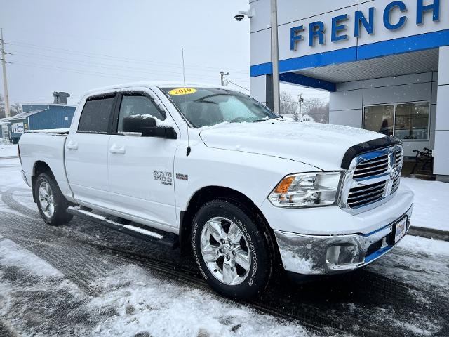 2019 Ram 1500 Classic Vehicle Photo in MASSENA, NY 13662-2255