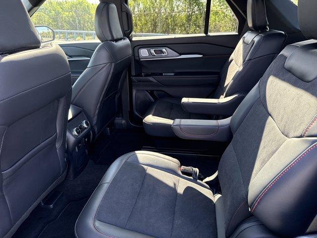 2025 Ford Explorer Vehicle Photo in Charlotte, NC 28212