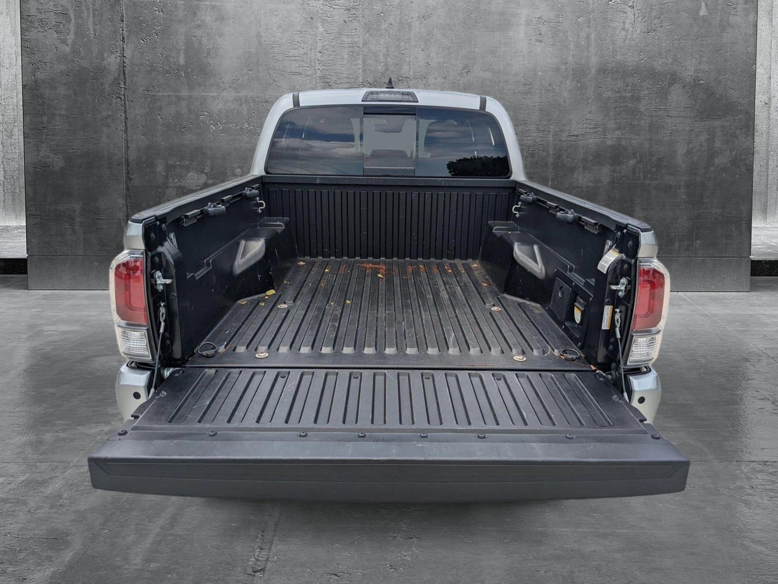 2022 Toyota Tacoma 2WD Vehicle Photo in Davie, FL 33331