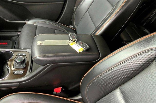 2021 GMC Acadia Vehicle Photo in TOPEKA, KS 66609-0000