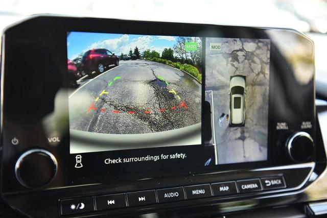 2025 Nissan Pathfinder Vehicle Photo in Ballwin, MO 63011
