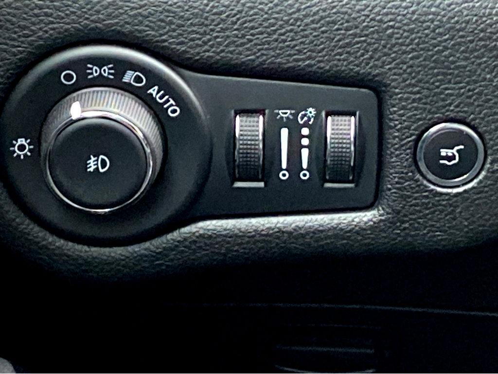 2023 Jeep Cherokee Vehicle Photo in POOLER, GA 31322-3252