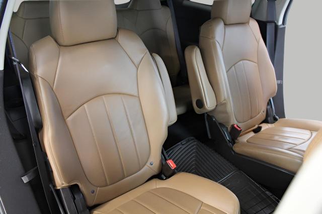 2016 Buick Enclave Vehicle Photo in Green Bay, WI 54304