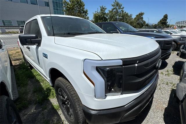 2024 Ford F-150 Lightning Pro's photo