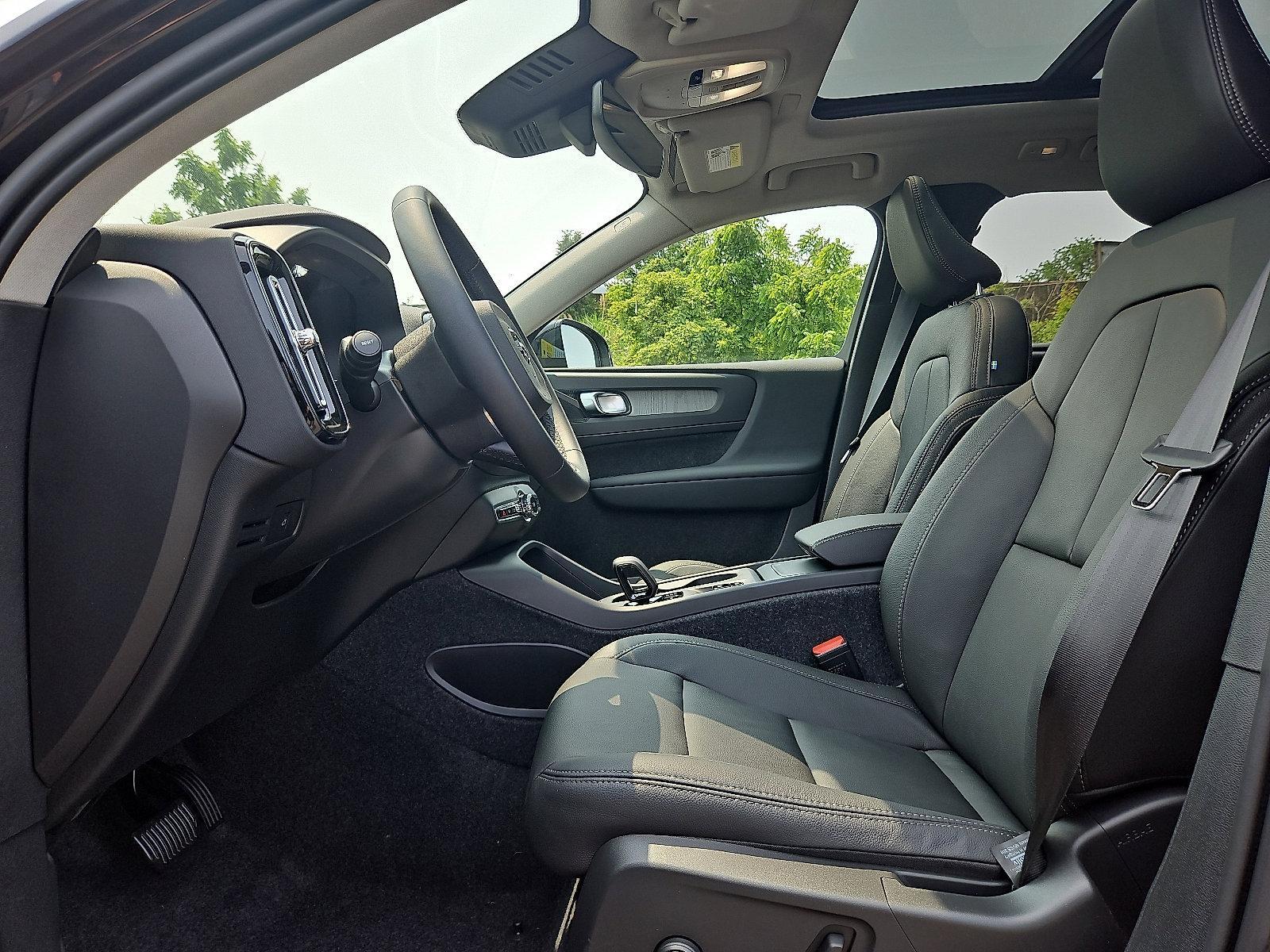 2025 Volvo XC40 Vehicle Photo in Trevose, PA 19053