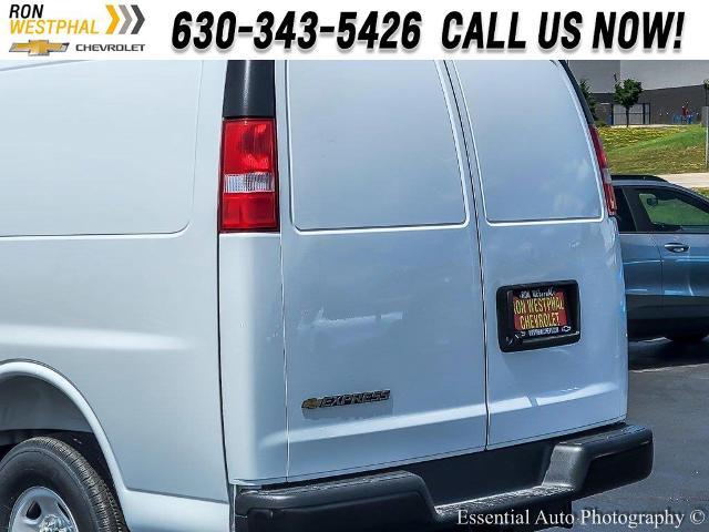 2025 Chevrolet Express Cargo 2500 Vehicle Photo in AURORA, IL 60503-9326