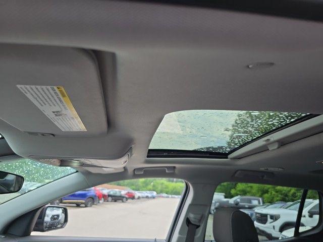 2023 GMC Acadia Vehicle Photo in Pleasant Hills, PA 15236