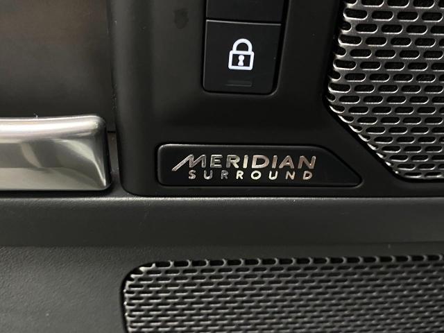 2024 Defender Vehicle Photo in Appleton, WI 54913