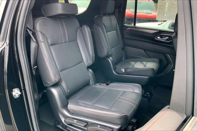 2023 Chevrolet Suburban Vehicle Photo in KANSAS CITY, MO 64114-4502