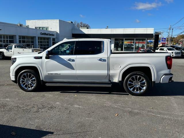 2024 GMC Sierra 1500 Vehicle Photo in LOWELL, MA 01852-4336