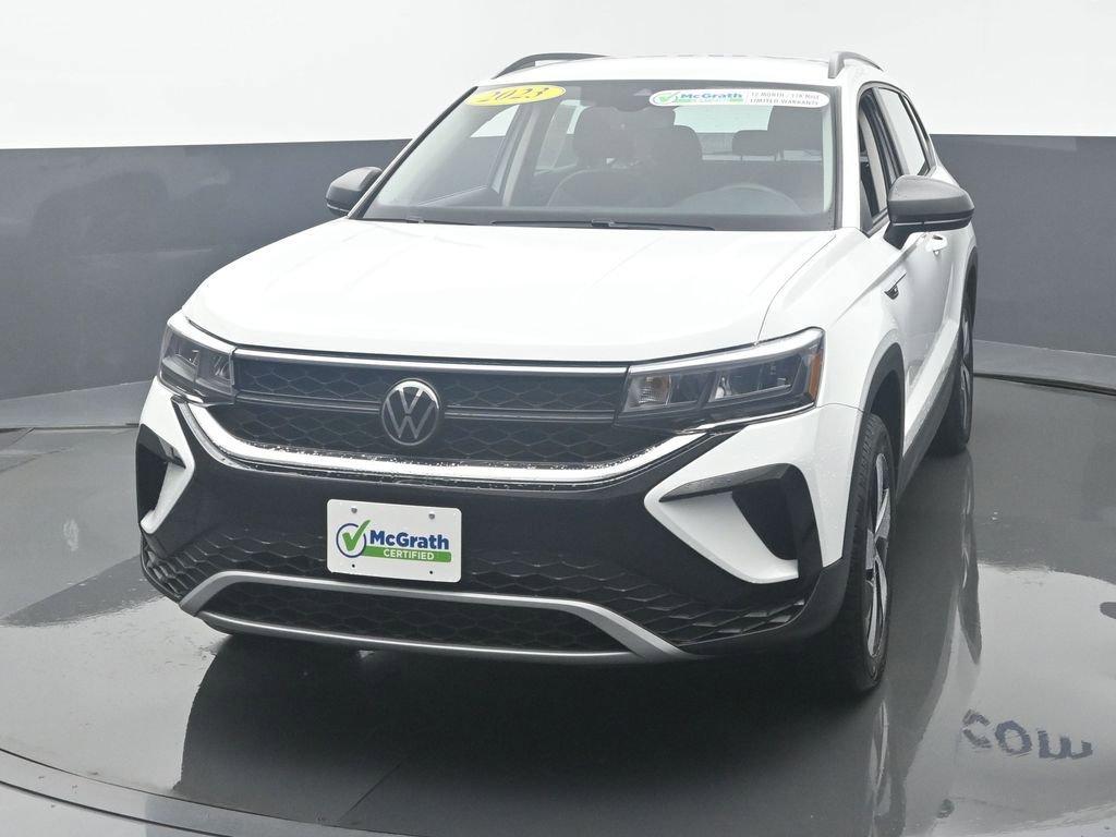 2023 Volkswagen Taos Vehicle Photo in Marion, IA 52302