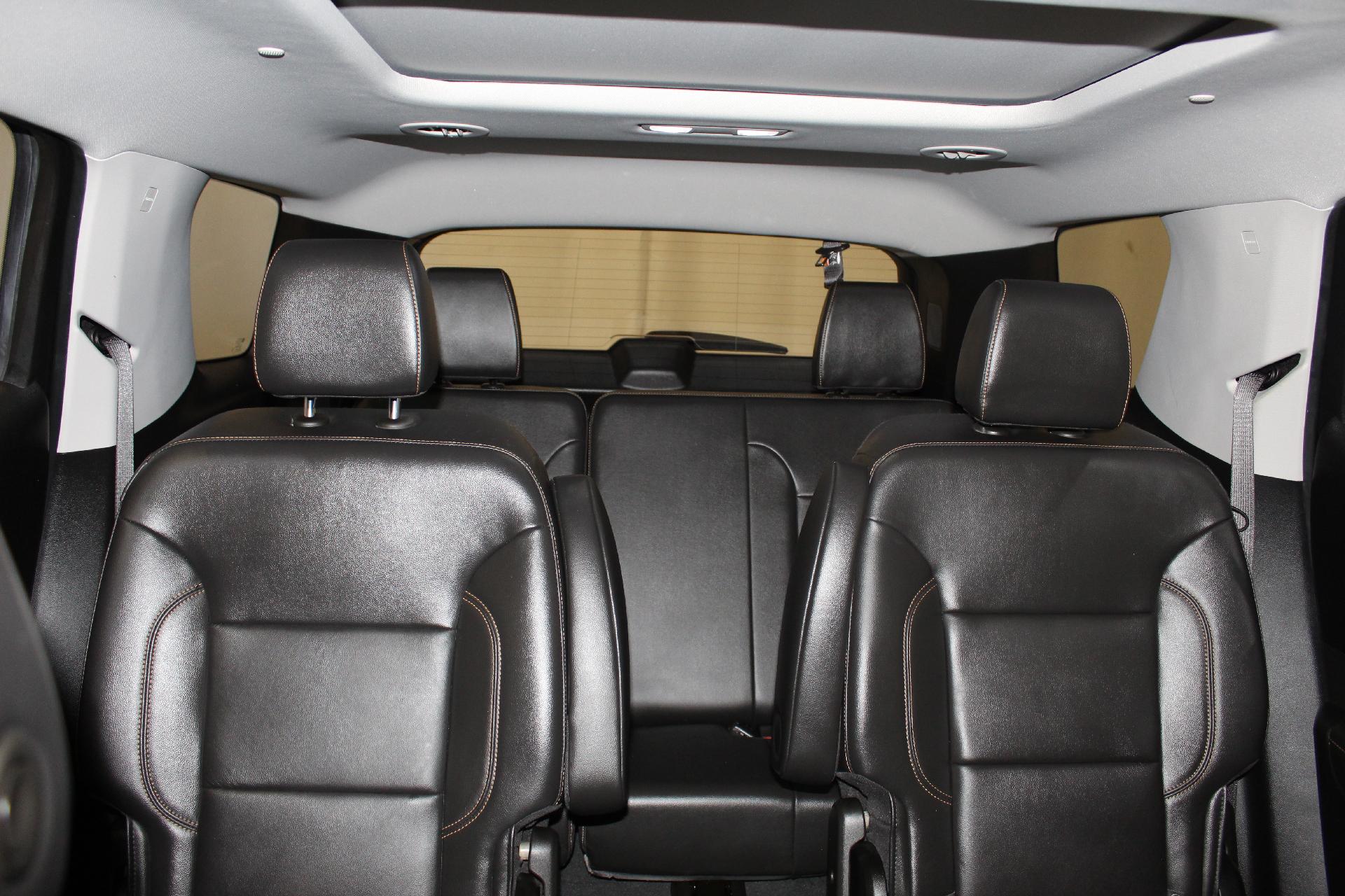 2021 Chevrolet Traverse Vehicle Photo in NORTHAMPTON, MA 01060-1120