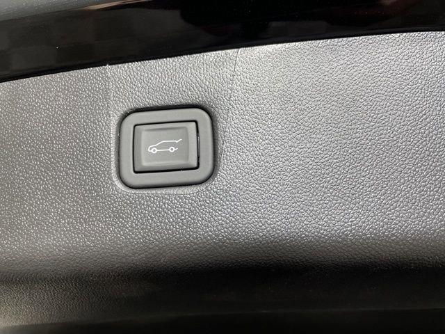 2025 Chevrolet Blazer Vehicle Photo in PHOENIX, AZ 85014-3381