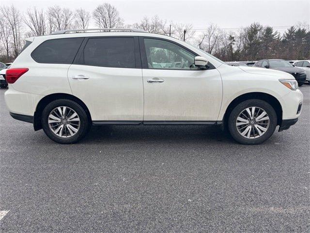 2019 Nissan Pathfinder Vehicle Photo in Willow Grove, PA 19090