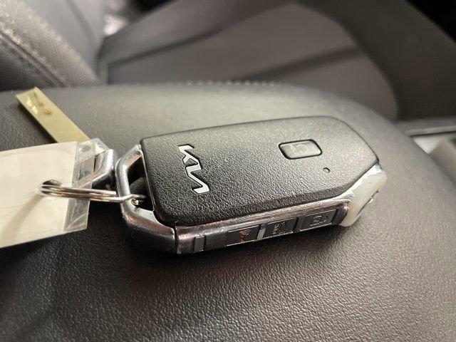 2022 Kia K5 Vehicle Photo in PHOENIX, AZ 85014-3381