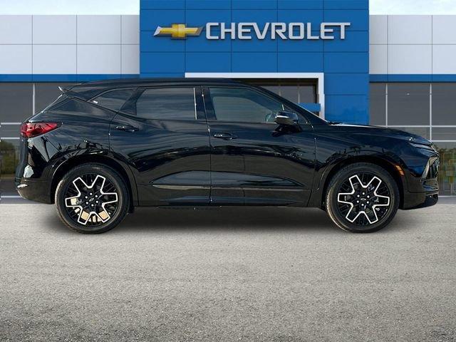 2025 Chevrolet Blazer Vehicle Photo in RIVERSIDE, CA 92504-4106