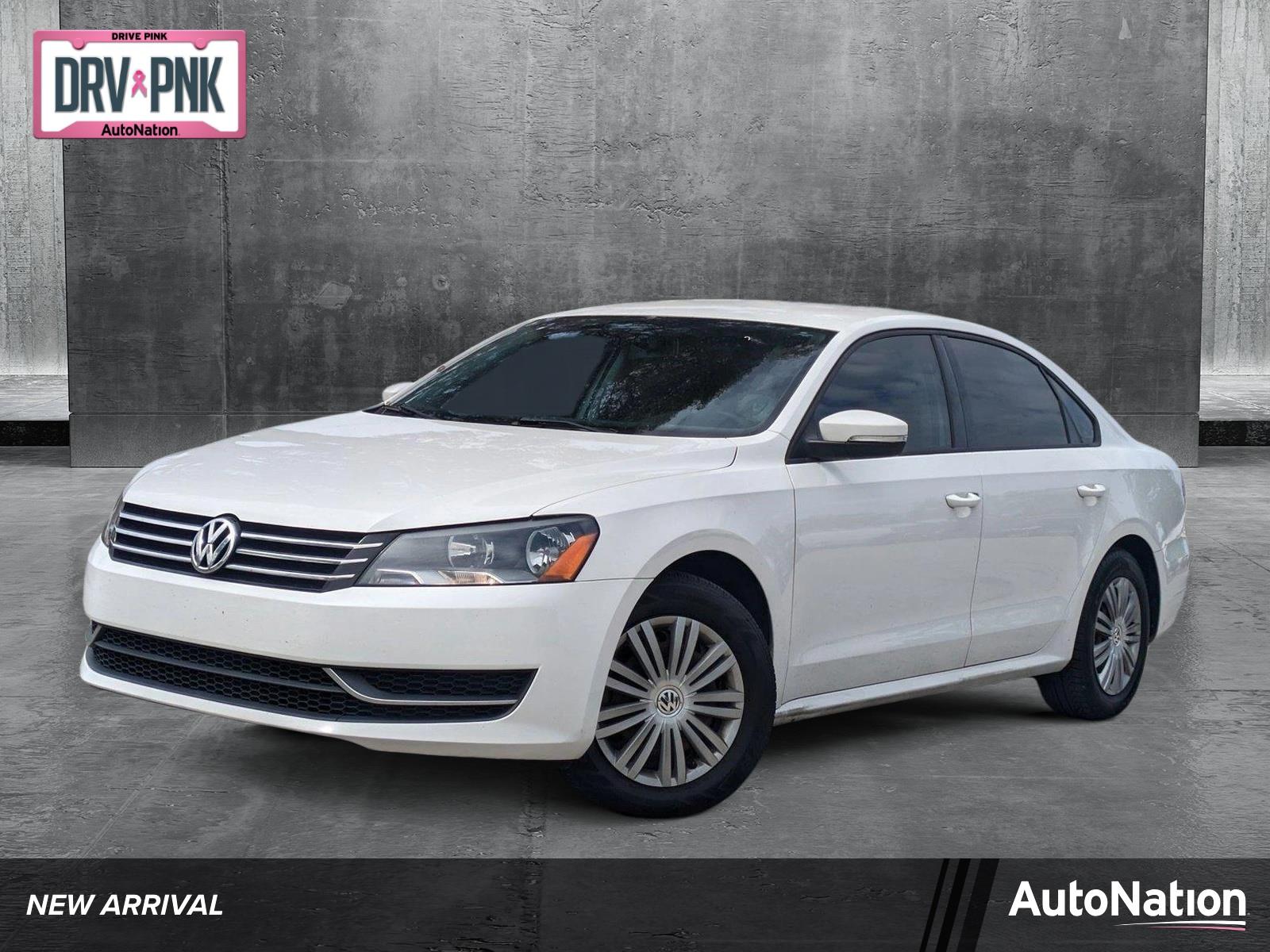 2015 Volkswagen Passat Vehicle Photo in GREENACRES, FL 33463-3207