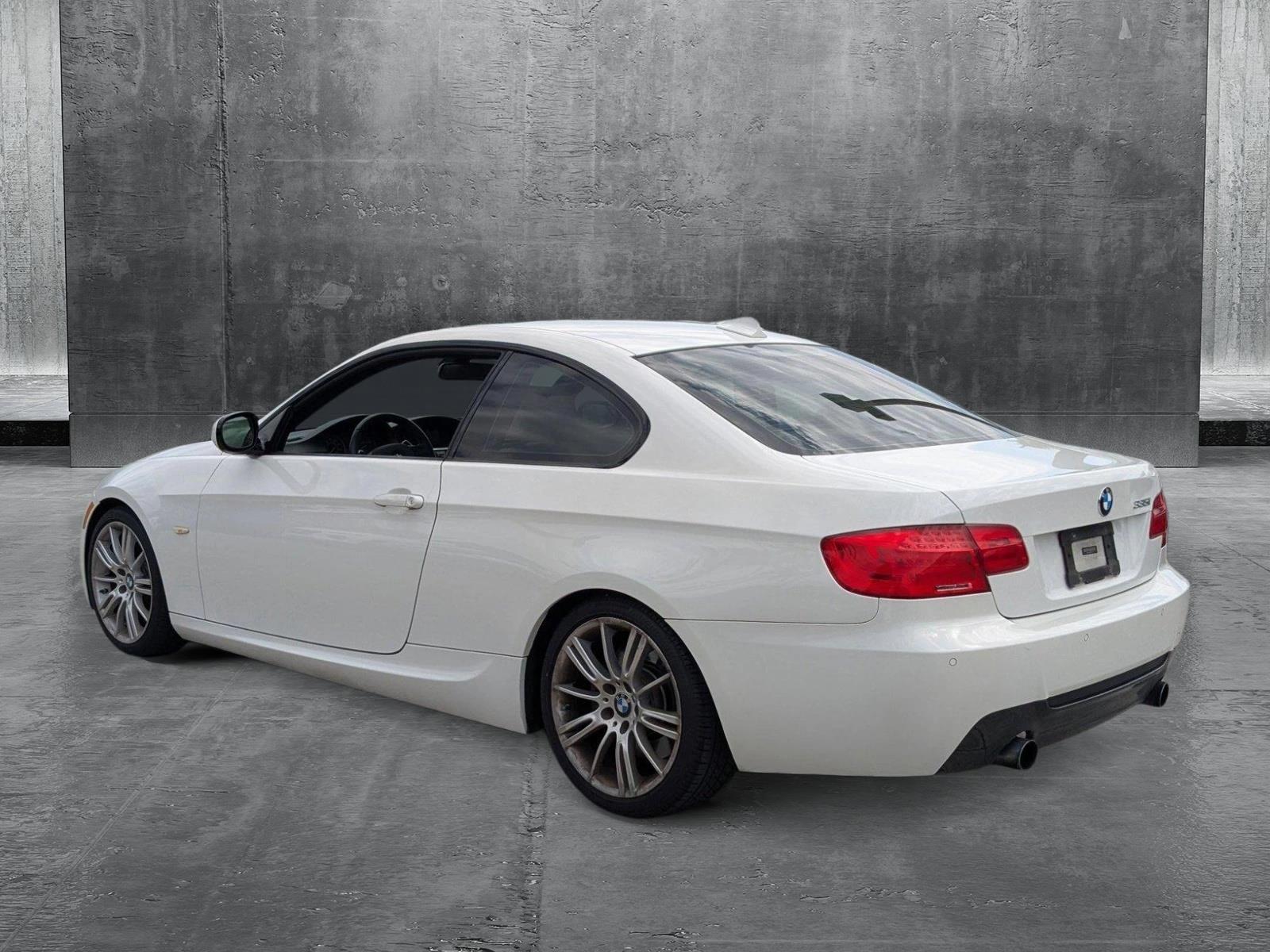 2013 BMW 3 Series Vehicle Photo in PEMBROKE PINES, FL 33024-6534