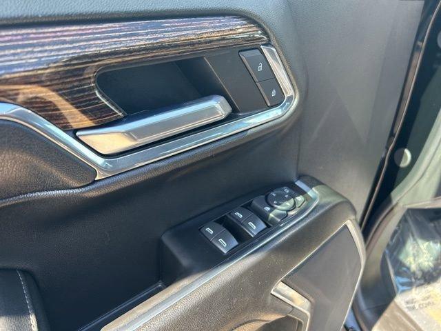 2024 GMC Sierra 1500 Vehicle Photo in MEDINA, OH 44256-9631