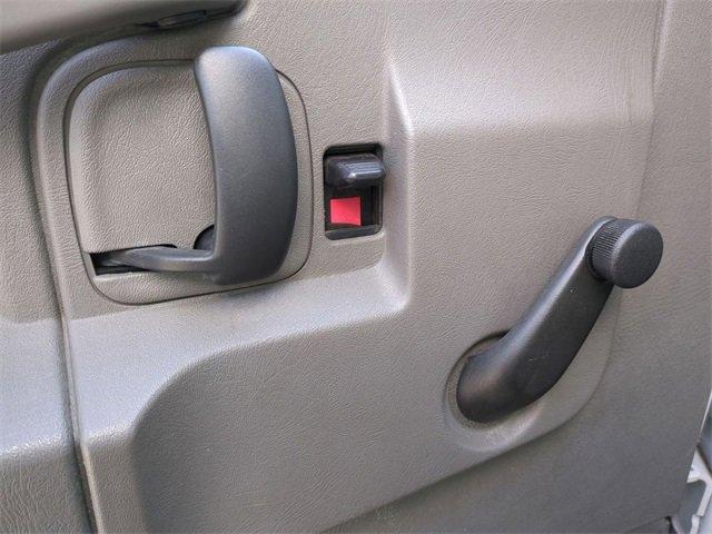 2016 Chevrolet Express Cutaway 3500 Vehicle Photo in PASADENA, CA 91107-3803