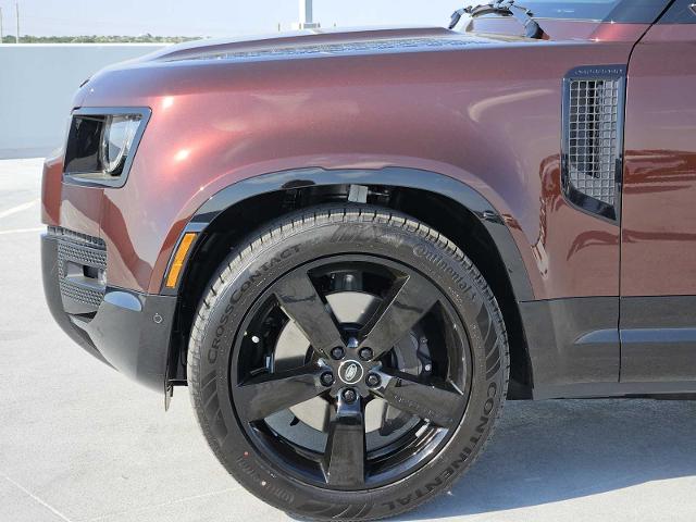 2025 Defender Vehicle Photo in AUSTIN, TX 78717