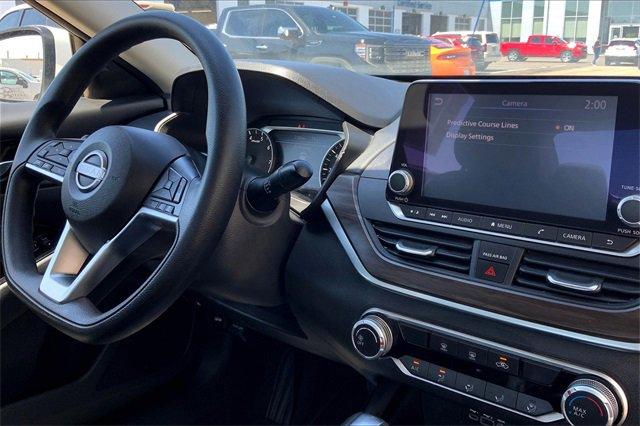 2023 Nissan Altima Vehicle Photo in TOPEKA, KS 66609-0000