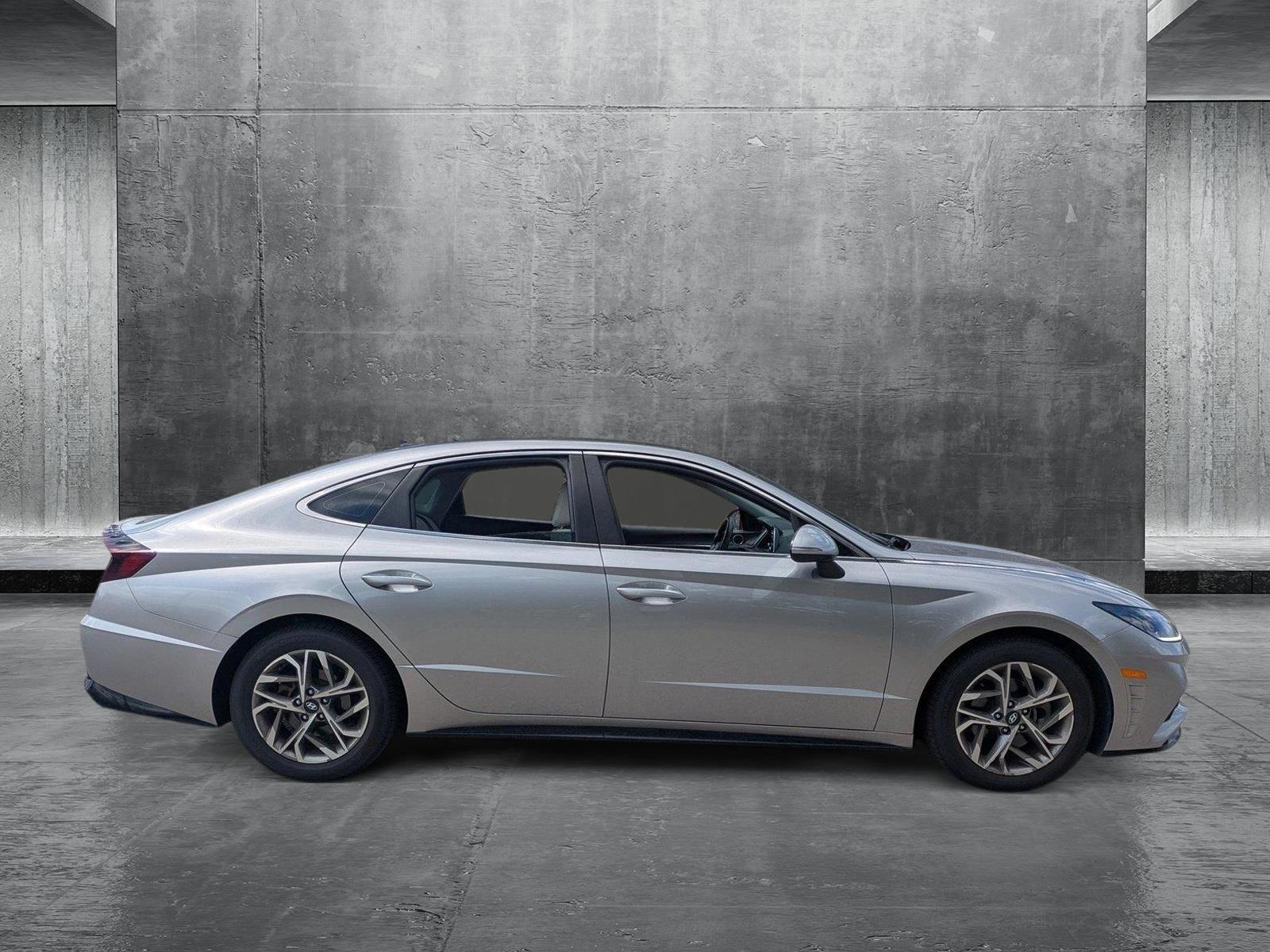 2021 Hyundai SONATA Vehicle Photo in Sarasota, FL 34231
