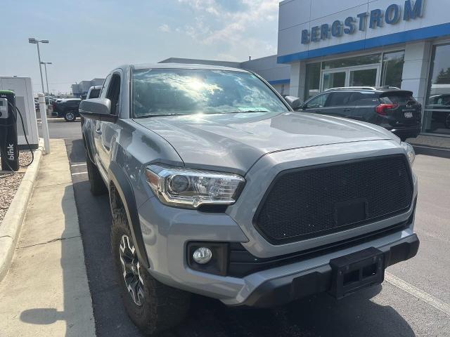 2018 Toyota Tacoma Vehicle Photo in NEENAH, WI 54956-2243