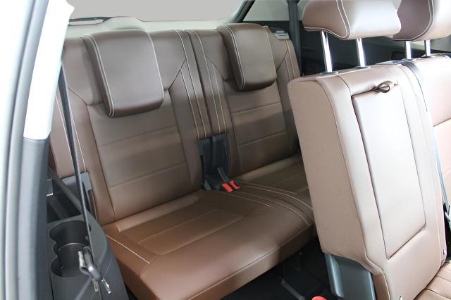 2023 Volkswagen Atlas Vehicle Photo in Green Bay, WI 54304