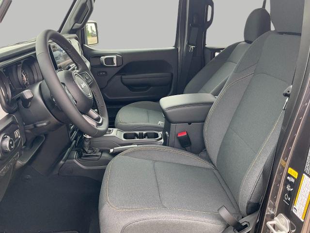 2025 Jeep Gladiator Vehicle Photo in Kaukauna, WI 54130