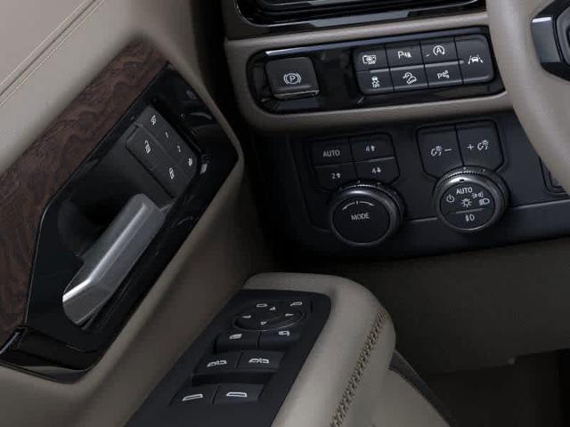 2025 GMC Yukon XL Vehicle Photo in ZELIENOPLE, PA 16063-2910