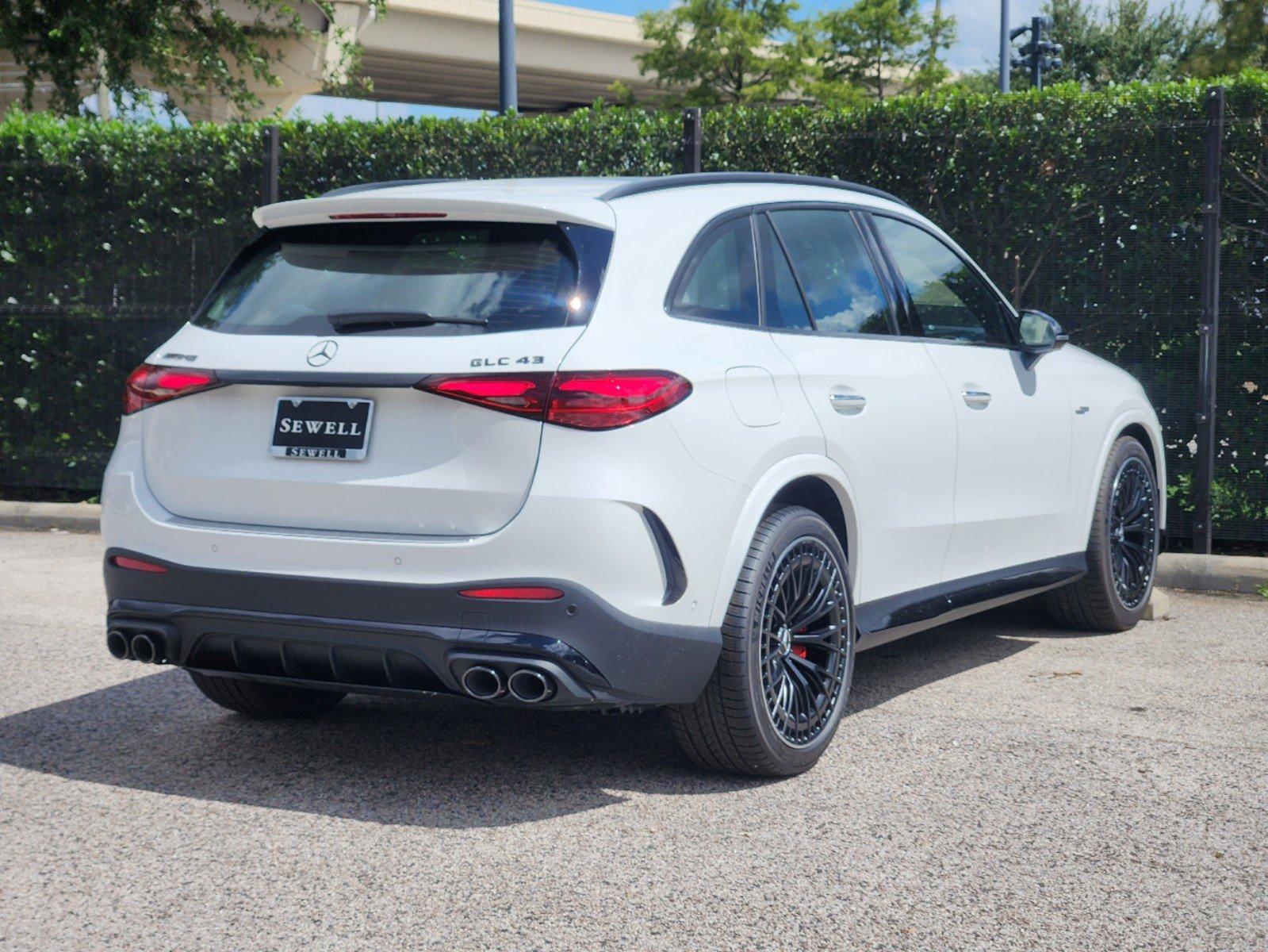 2024 Mercedes-Benz GLC Vehicle Photo in HOUSTON, TX 77079