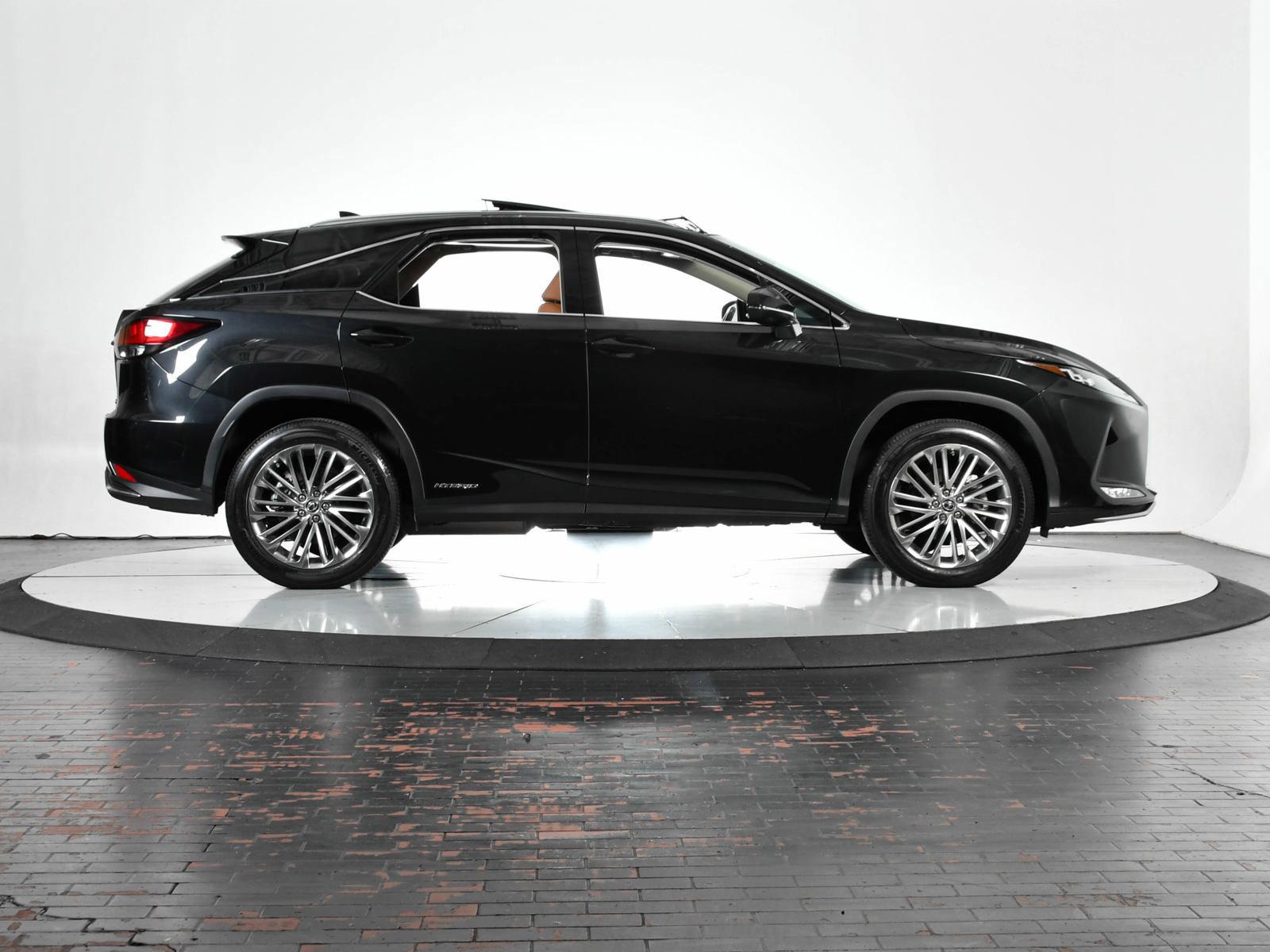 2022 Lexus RX 450h Vehicle Photo in DALLAS, TX 75235