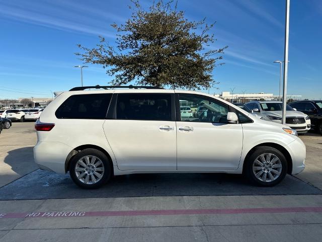 2015 Toyota Sienna Vehicle Photo in Grapevine, TX 76051