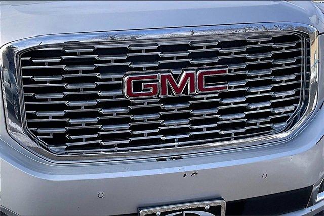 2020 GMC Yukon XL Vehicle Photo in INDEPENDENCE, MO 64055-1314