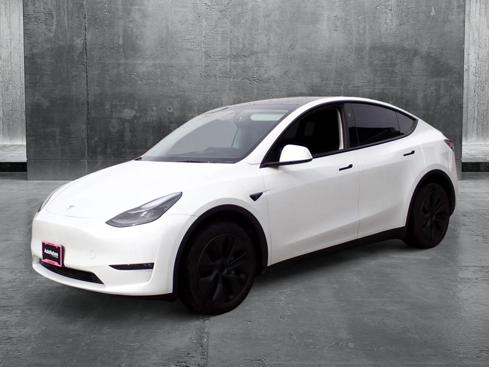 2024 Tesla Model Y Vehicle Photo in DENVER, CO 80221-3610