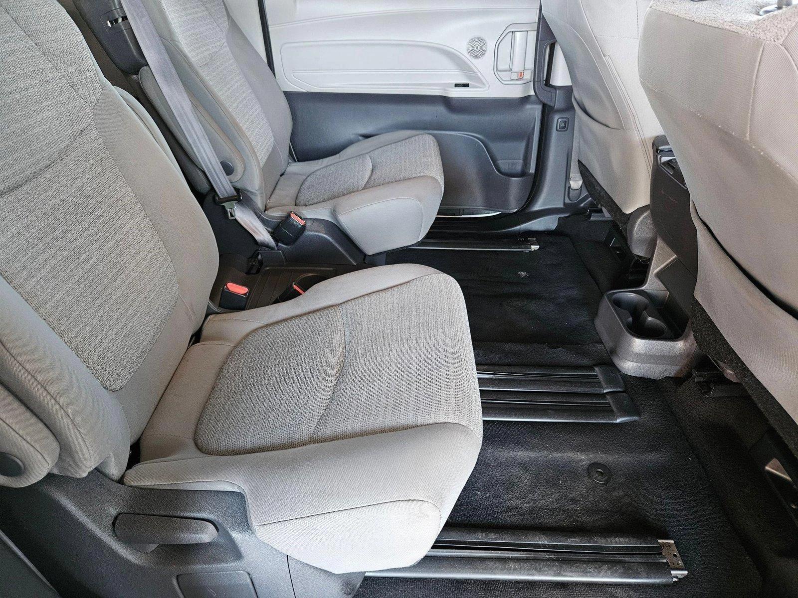 2021 Toyota Sienna Vehicle Photo in Henderson, NV 89014