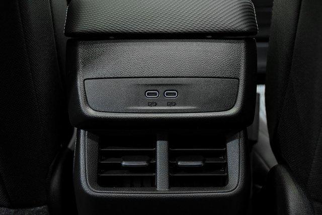 2025 Chevrolet Equinox Vehicle Photo in EVERETT, WA 98203-5662