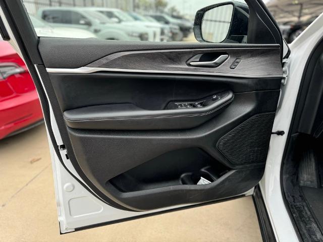 2023 Jeep Grand Cherokee L Vehicle Photo in San Antonio, TX 78230