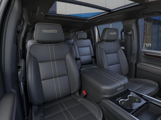 2025 Chevrolet Suburban Vehicle Photo in DANBURY, CT 06810-5034