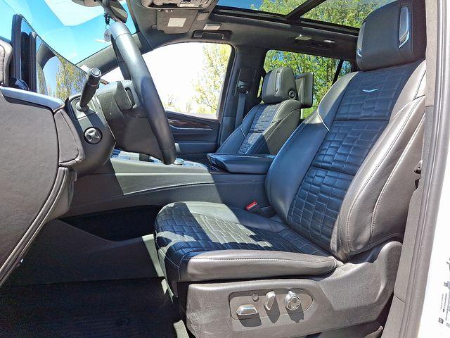 2022 Cadillac Escalade Vehicle Photo in DANBURY, CT 06810-5034