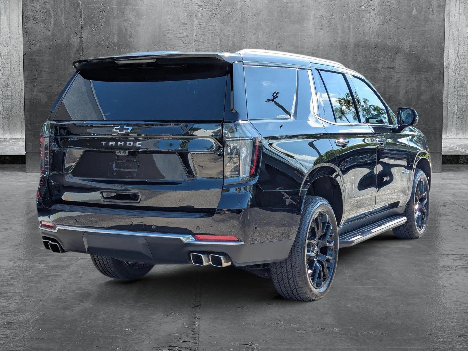 2025 Chevrolet Tahoe Vehicle Photo in GREENACRES, FL 33463-3207