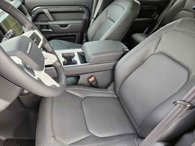 2025 Defender Vehicle Photo in AUSTIN, TX 78717