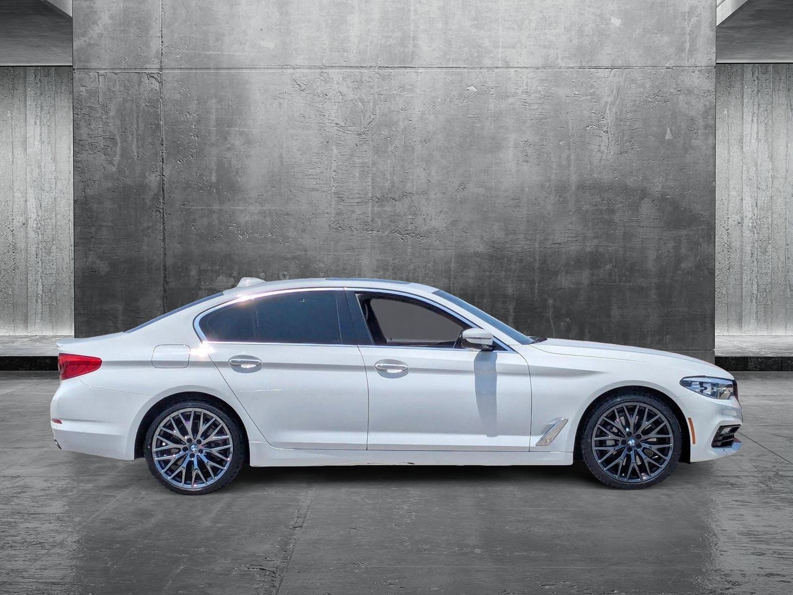 2018 BMW 540i Vehicle Photo in Valencia, CA 91355