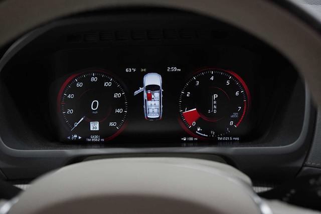 2022 Volvo XC90 Vehicle Photo in GRAPEVINE, TX 76051