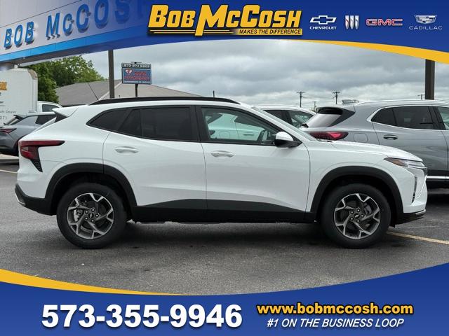 2025 Chevrolet Trax Vehicle Photo in COLUMBIA, MO 65203-3903