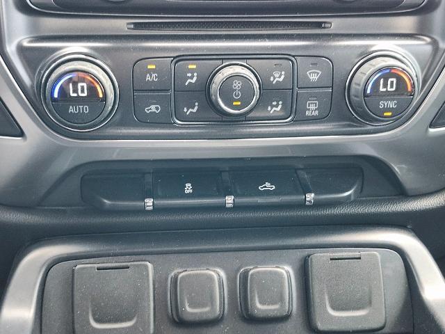 2015 Chevrolet Silverado 1500 Vehicle Photo in GREEN BAY, WI 54304-5303