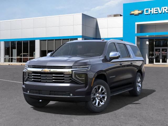 2025 Chevrolet Suburban Vehicle Photo in MOON TOWNSHIP, PA 15108-2571