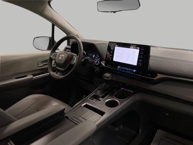 2024 Toyota Sienna Vehicle Photo in Appleton, WI 54913