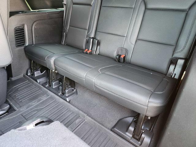 2022 GMC Yukon XL Vehicle Photo in DENTON, TX 76210-9321